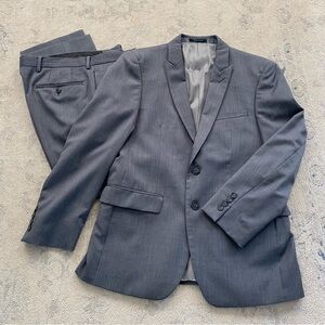 Calvin Klein Extreme Slim Fit Wool 2 Button Suit Peak Lapel Pleated Pants 38S